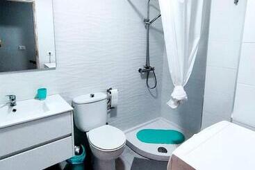 ペンション Room In Lodge   Big Room Tenerife Sur Private Bathroom Wifi