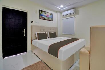 Collection O Hotel Mango Tree