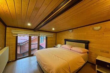 アパートホテル Falay O Chena