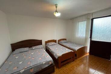 פנסיון Nana S Rooms