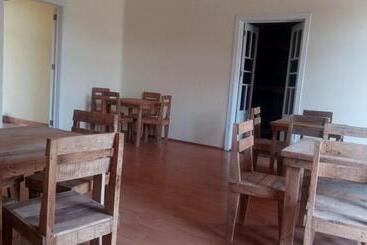 پانسیون Hostal T M