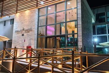 מלון דירות Sunny Hall By Aft