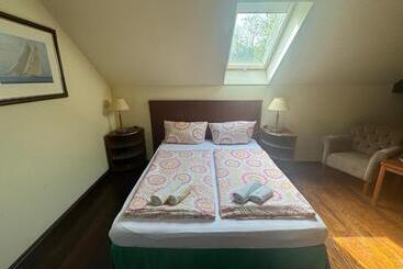 Pension Unter Der 250 Jährigen Eiche   Lehde Zentrum