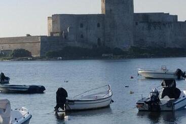 住宿加早餐  Carlo S Rooms