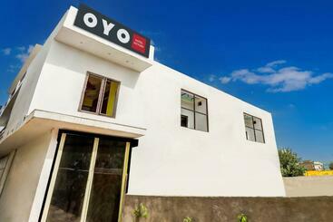 Oyo Flagship Hotel Victory