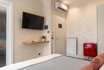 تختخواب و صبحانه Suites Matteotti 57