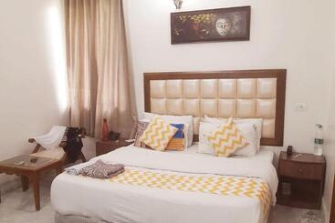 Pensão Lutyens Villa Guest House Rooms