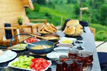 פנסיון Mira Bungalov