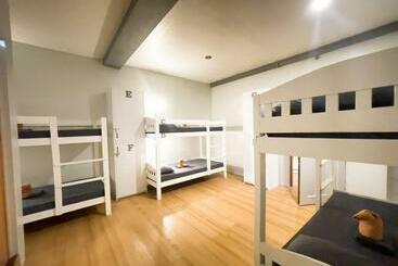 Puerto Princesa Airport Side Hostel