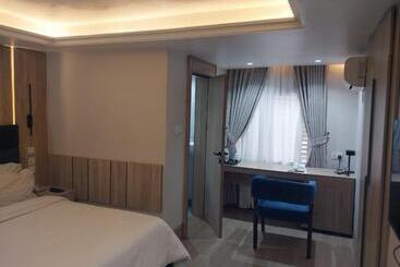 酒店 C. Apartments Annex