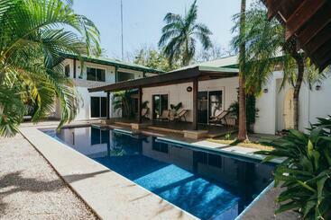 호텔 Dream Surf House Avellana