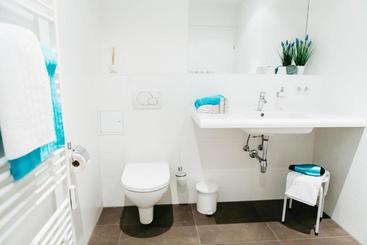 Home Sweet Apartments | Contactless Check In