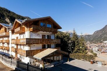 Отель Garni Lastei