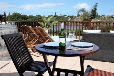 پانسیون Cloverleigh Guest House