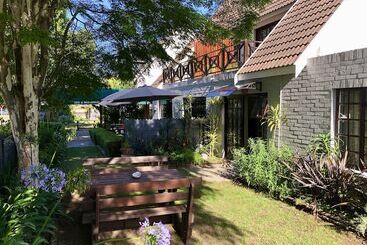 بنسيون Pelican Lodge Guesthouse