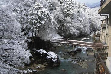 旅館 Shima Onsen Toshimaya