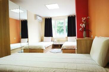 فندق صغير Roma