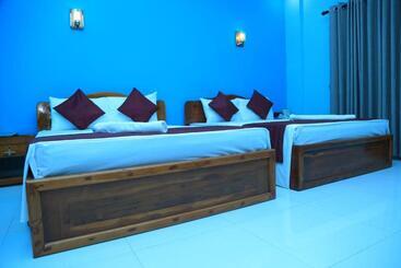 Sp Tourist Hotel Jaffna