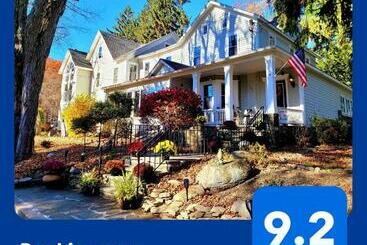 ユースホステル Pump House Inn & Spa