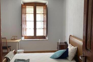 Triple En Casica De La Esquina