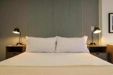 Апарт-отель Monumental By Wynwood House