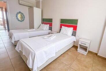 Abelia Otel