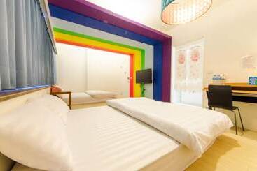 تختخواب و صبحانه Lanying Home