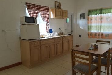 Date Palms Apartments