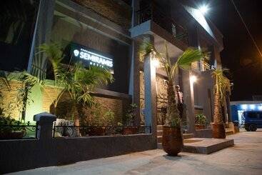 فندق Hôtel Semiramis City Center