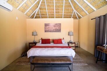 בית מלון כפרי Masodini Game Lodge