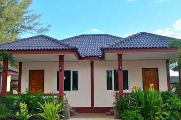 ホテル Selamat Lanta Resort