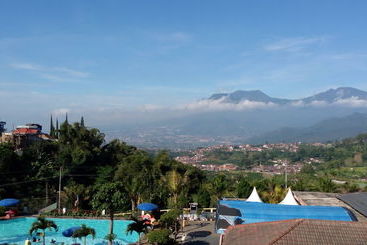 هتل Selecta Batu Malang