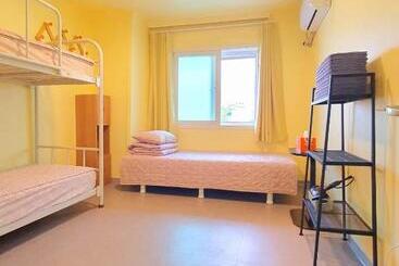 Пансион Happy Garden Guesthouse