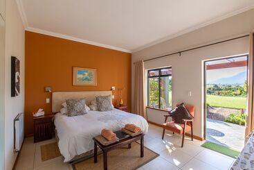 膳宿费 Inn Victori