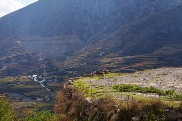 شقق خاصة سياحية Semeli Cave House