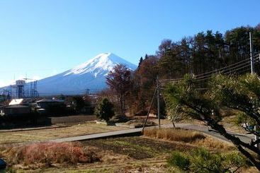 Teishaba Guesthouse & Cafe Hostel
