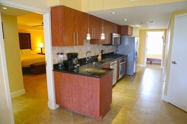 דירה Tropical Digs