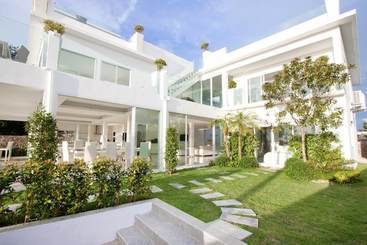 游客公寓 Villa 7th Heaven Beach Front