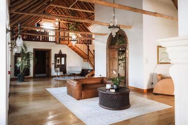 مبيت وإفطار Adara Palmiet Valley Luxurious Boutique Farm