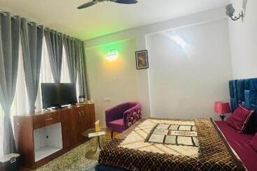 Отель Collection O The Maan Resort