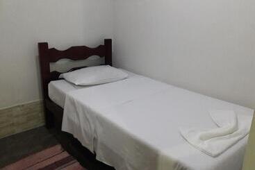 تختخواب و صبحانه Casa Das Orquideas