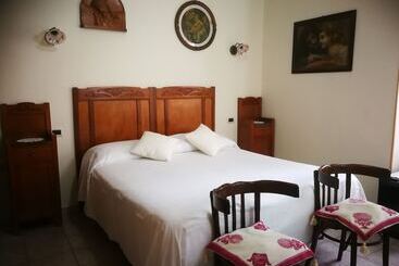 تختخواب و صبحانه Da Agnese Locazioni Brevi