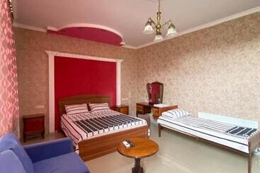 Hostel Golden Fleece