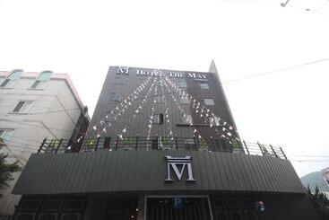 בית מלון כפרי The May Gimhae