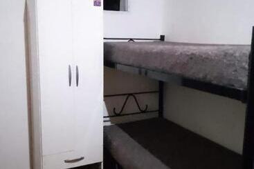 בית מלון כפרי Coolraul Hostel