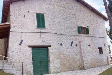 هتل Il Vigneto Spoleto