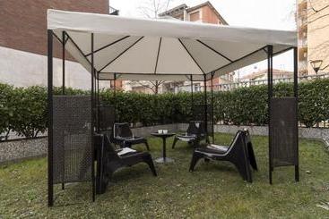 هتل Veniero By Italianway Apartments