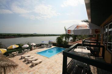 Candeias Hotel Gold Fish