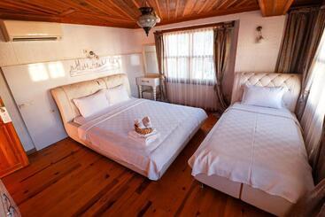 Goodman Hotel Bistro