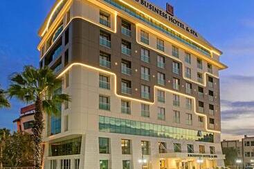 B Business Hotel & Spa